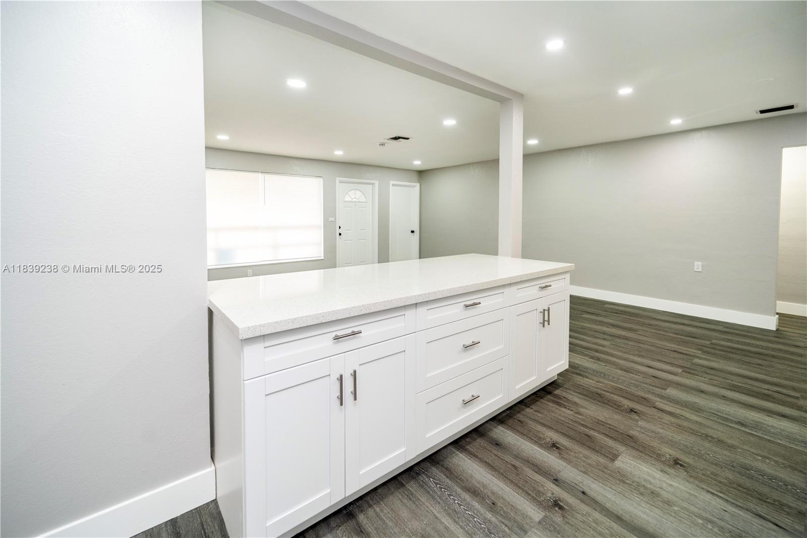 MIRAMAR SEC 4 - Residential