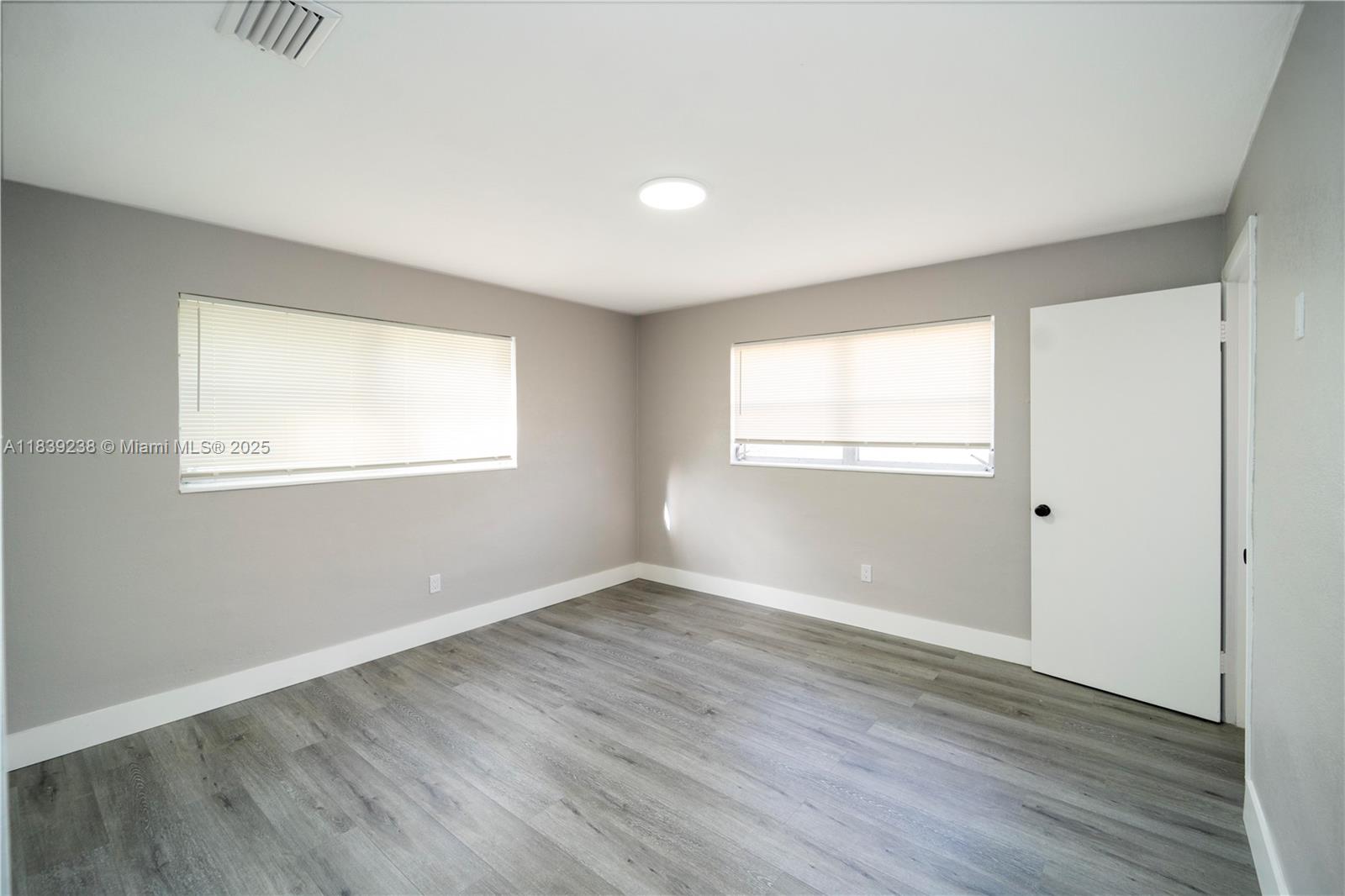 MIRAMAR SEC 4 - Residential