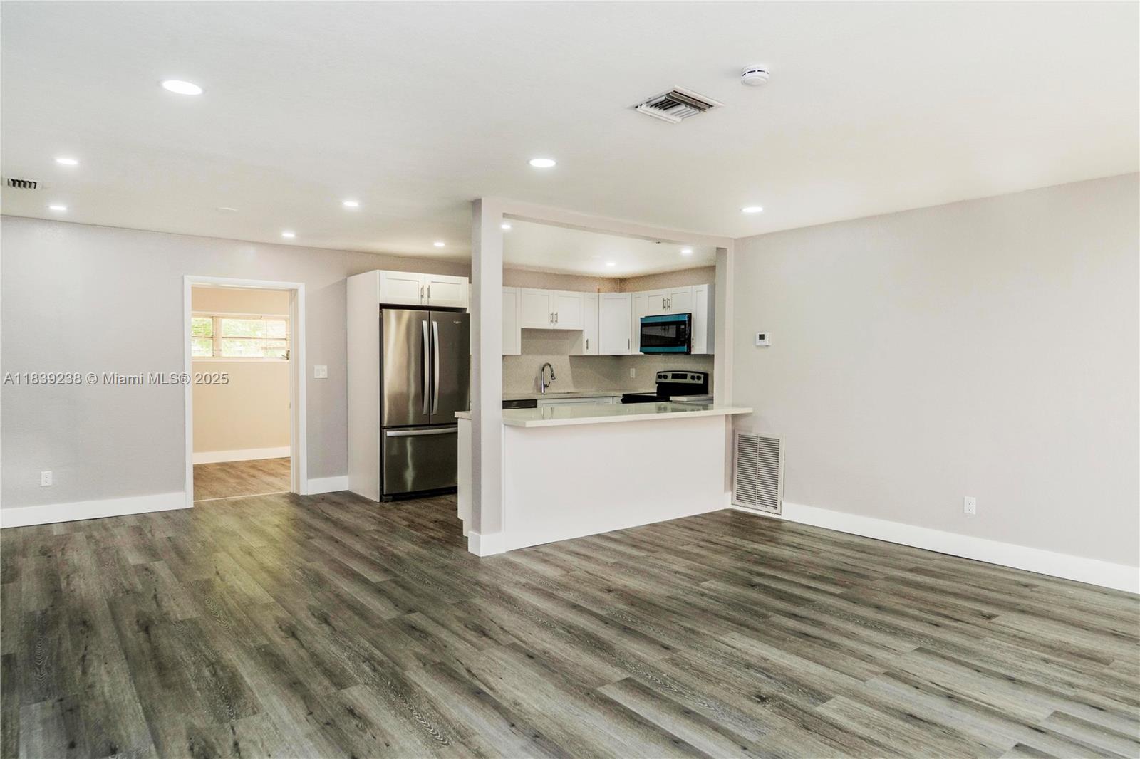 MIRAMAR SEC 4 - Residential