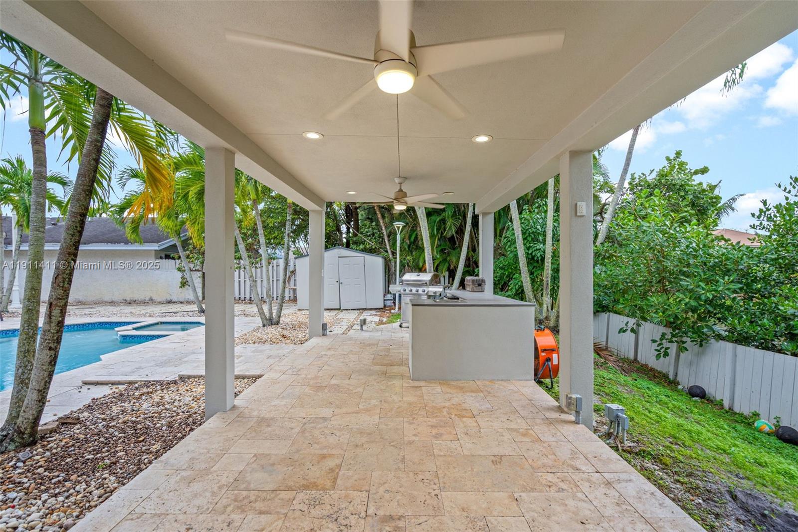 NEWMANS SURVEY - Residential Lease