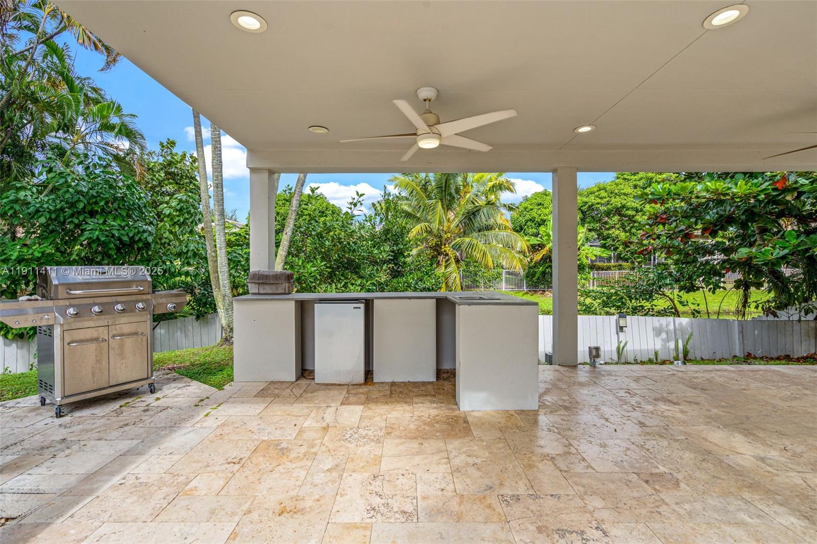 NEWMANS SURVEY - Residential Lease