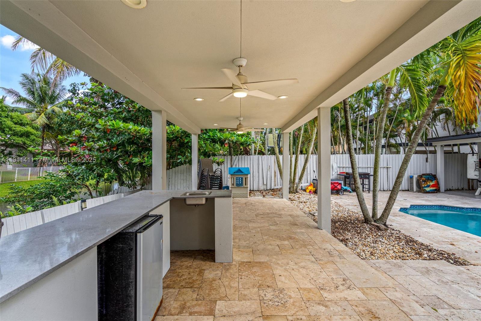 NEWMANS SURVEY - Residential Lease