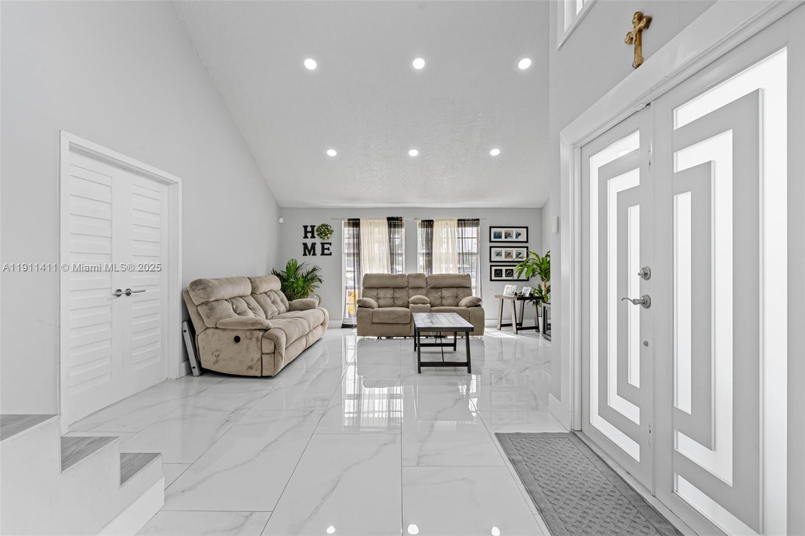 NEWMANS SURVEY - Residential Lease