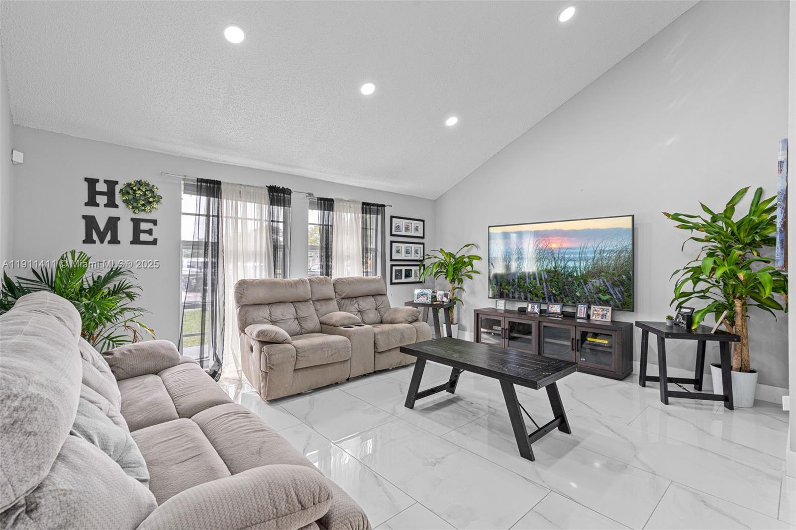 NEWMANS SURVEY - Residential Lease