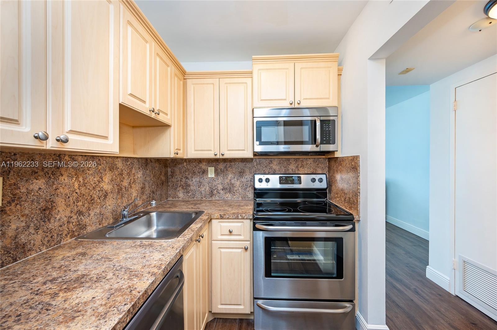 TRITON TOWER CONDO - Residential