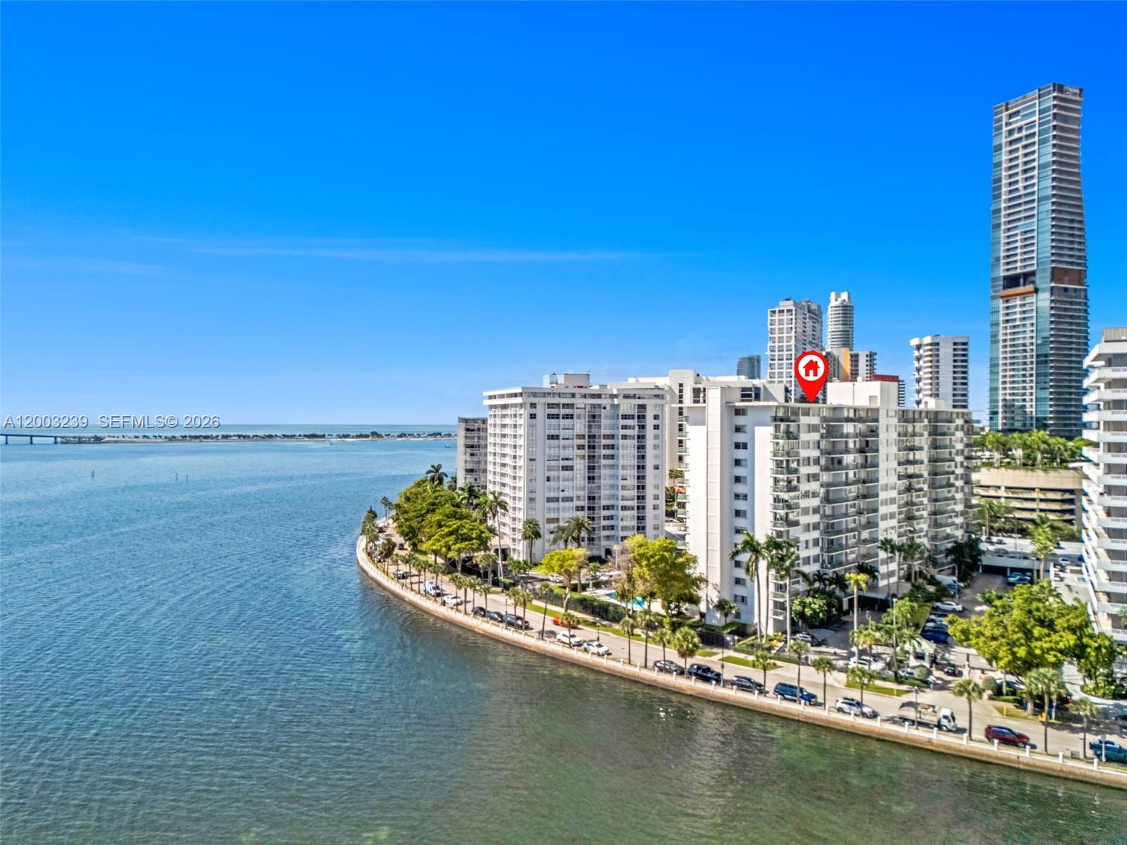 BRICKELL BAY TOWER CONDO - Residential