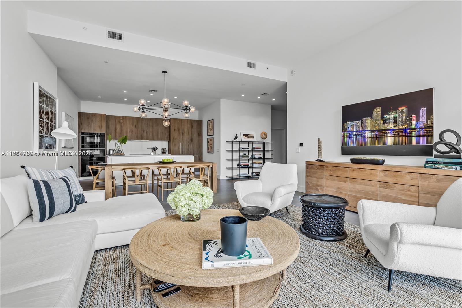 PARAISO BAY CONDO - Residential