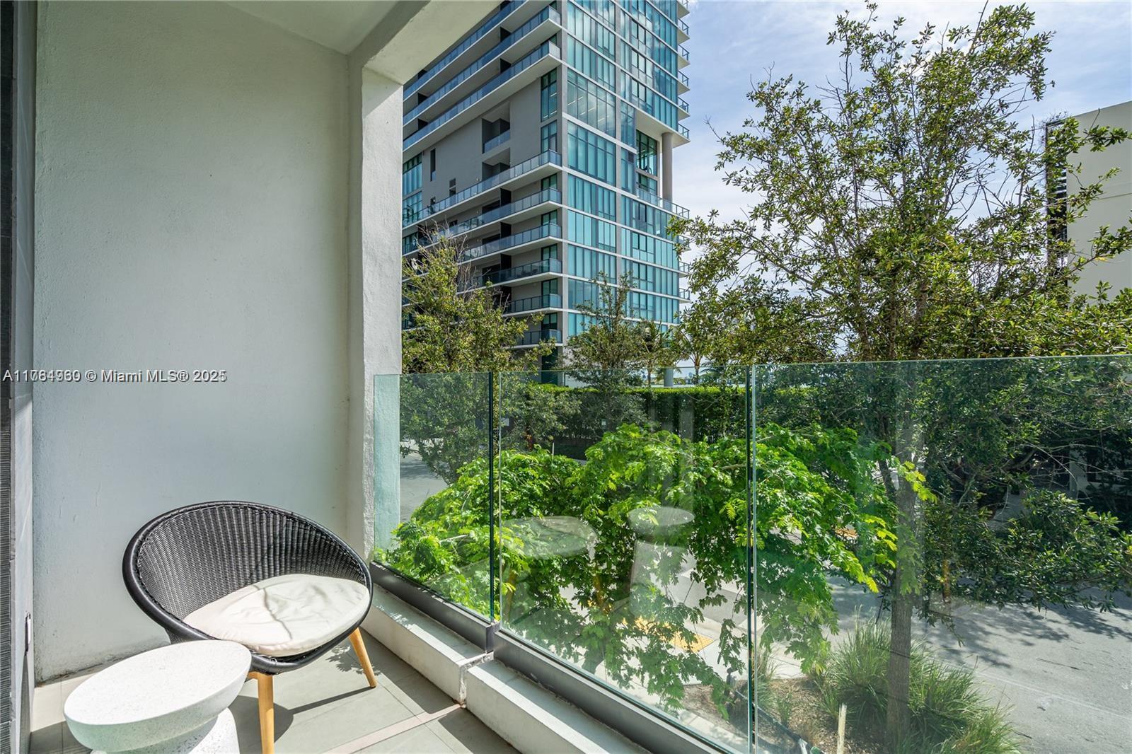 PARAISO BAY CONDO - Residential