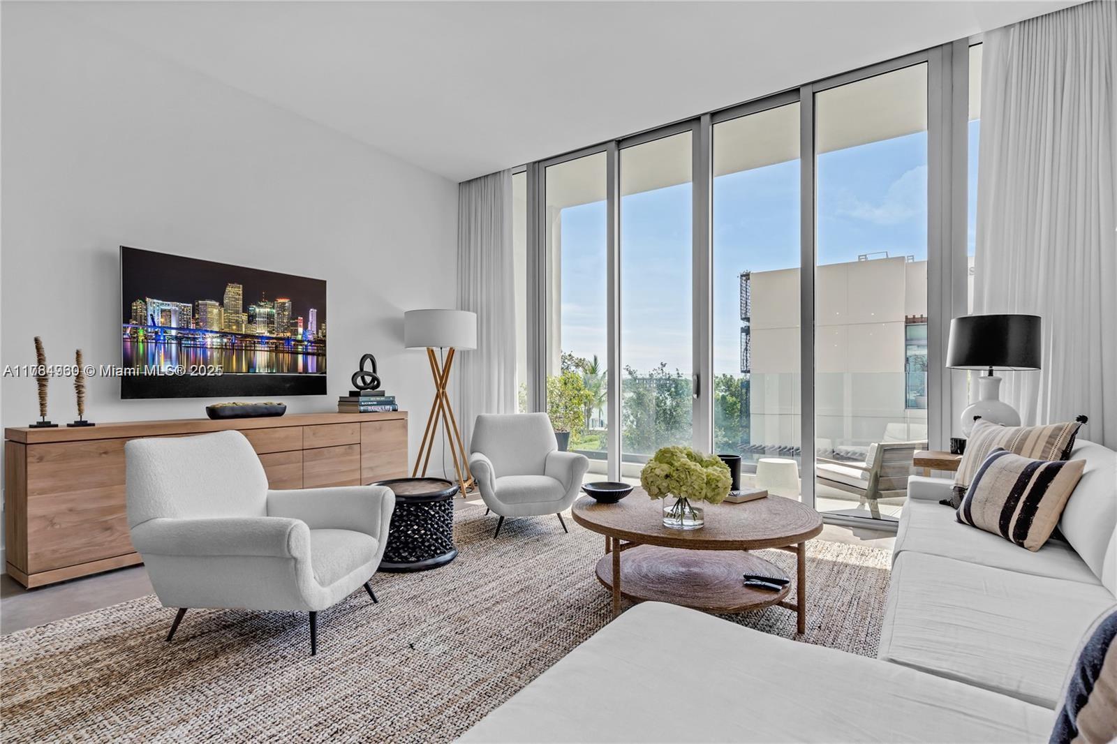 PARAISO BAY CONDO - Residential