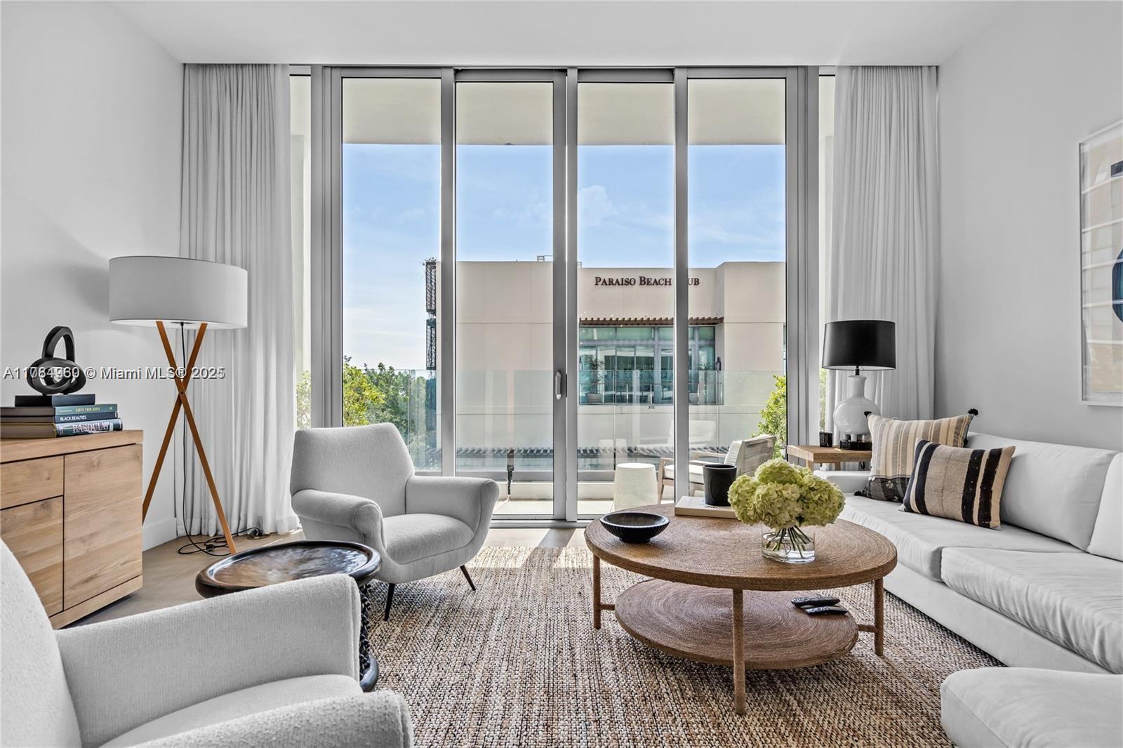 PARAISO BAY CONDO - Residential