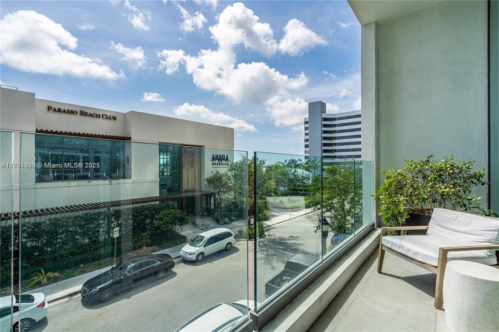 PARAISO BAY CONDO - Residential