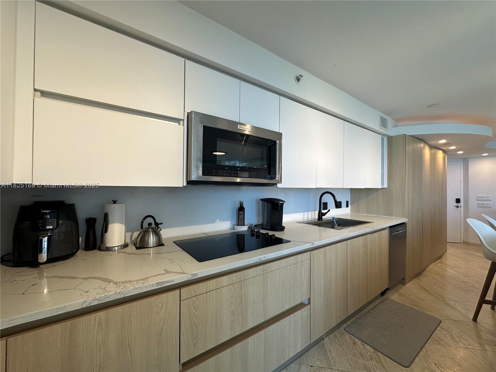 THE TROPICANA CONDO - Residential Lease