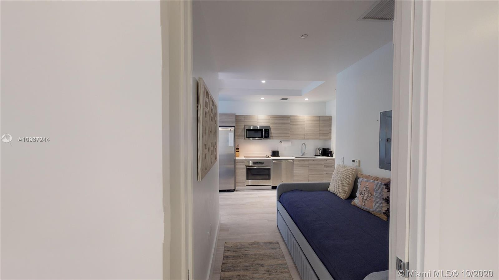 3401 MIDTOWN CONDO - Residential Lease