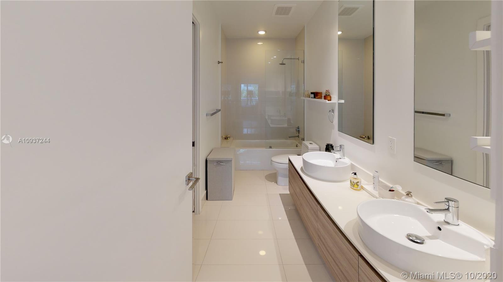3401 MIDTOWN CONDO - Residential Lease