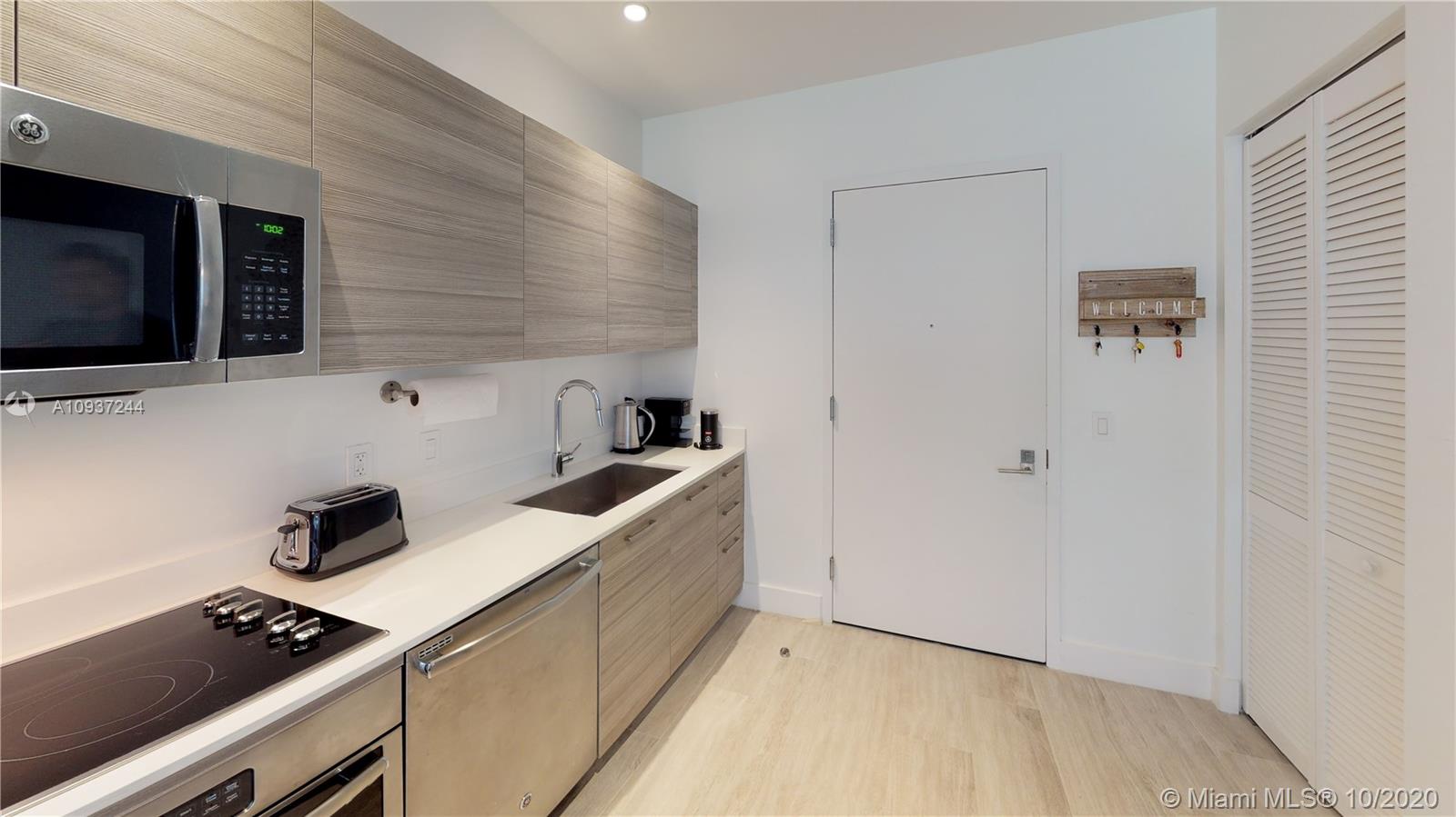 3401 MIDTOWN CONDO - Residential Lease