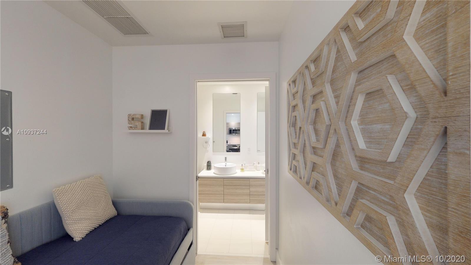 3401 MIDTOWN CONDO - Residential Lease