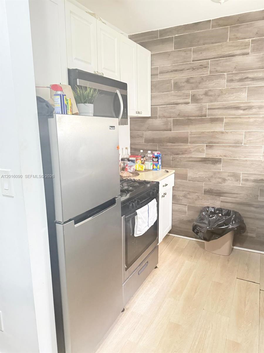 GRETA CONDO - Residential