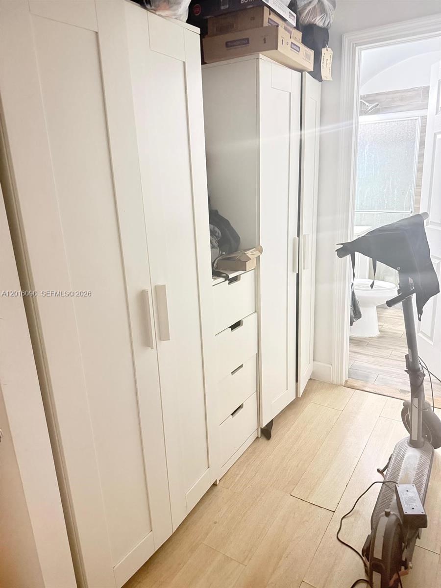 GRETA CONDO - Residential