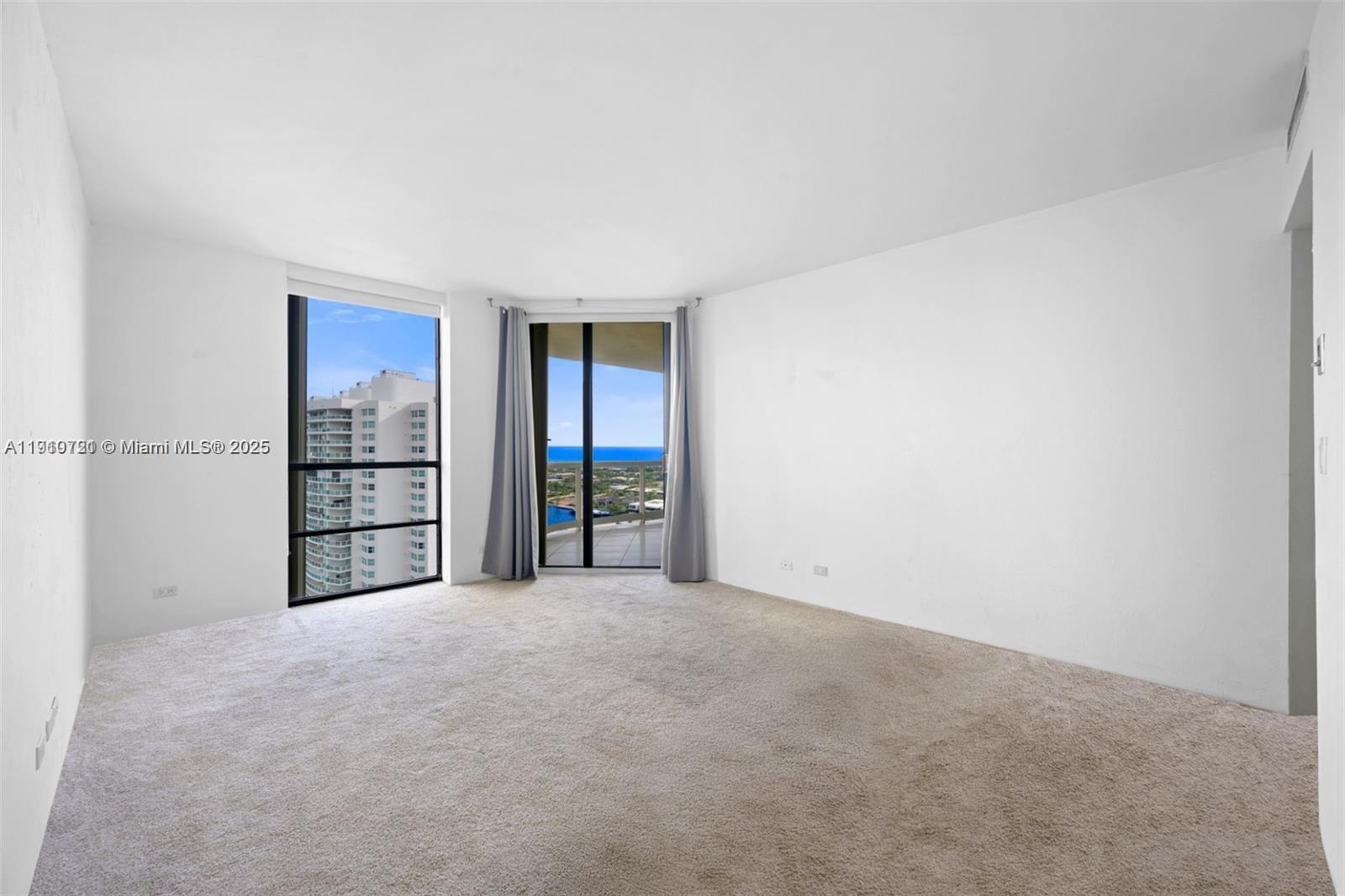 TERRACES NORTH TURNBERRY - Residential