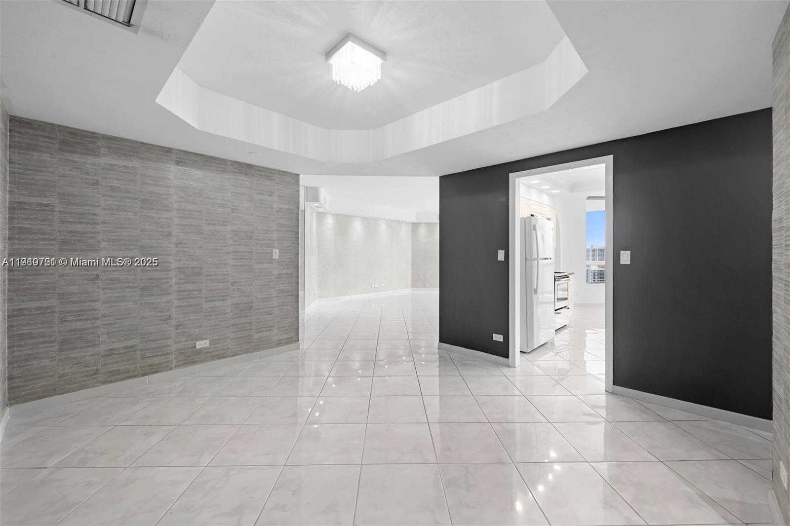 TERRACES NORTH TURNBERRY - Residential