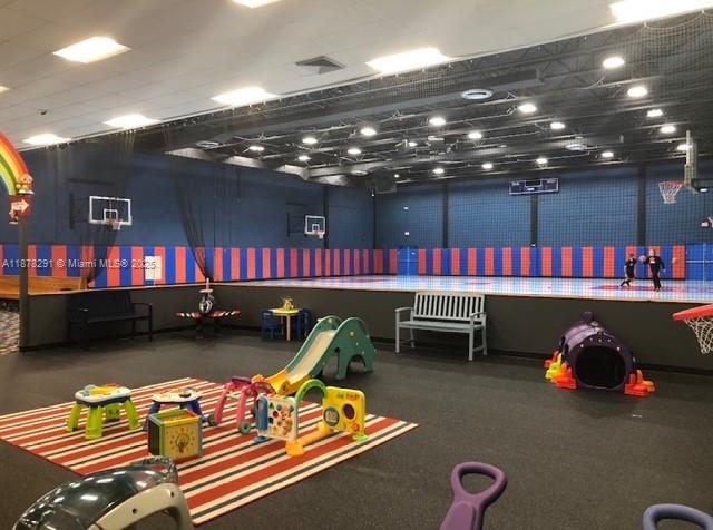 BONAVENTURE LAKES - Residential