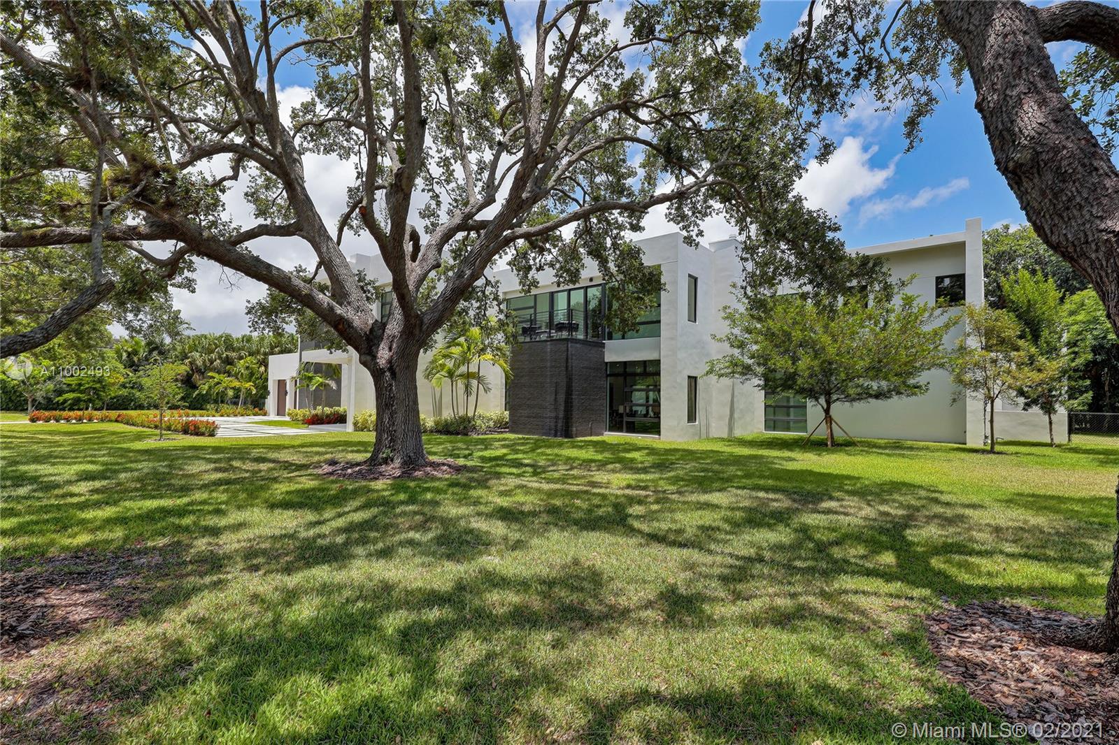 COLLINS HEIGHTS - Residential