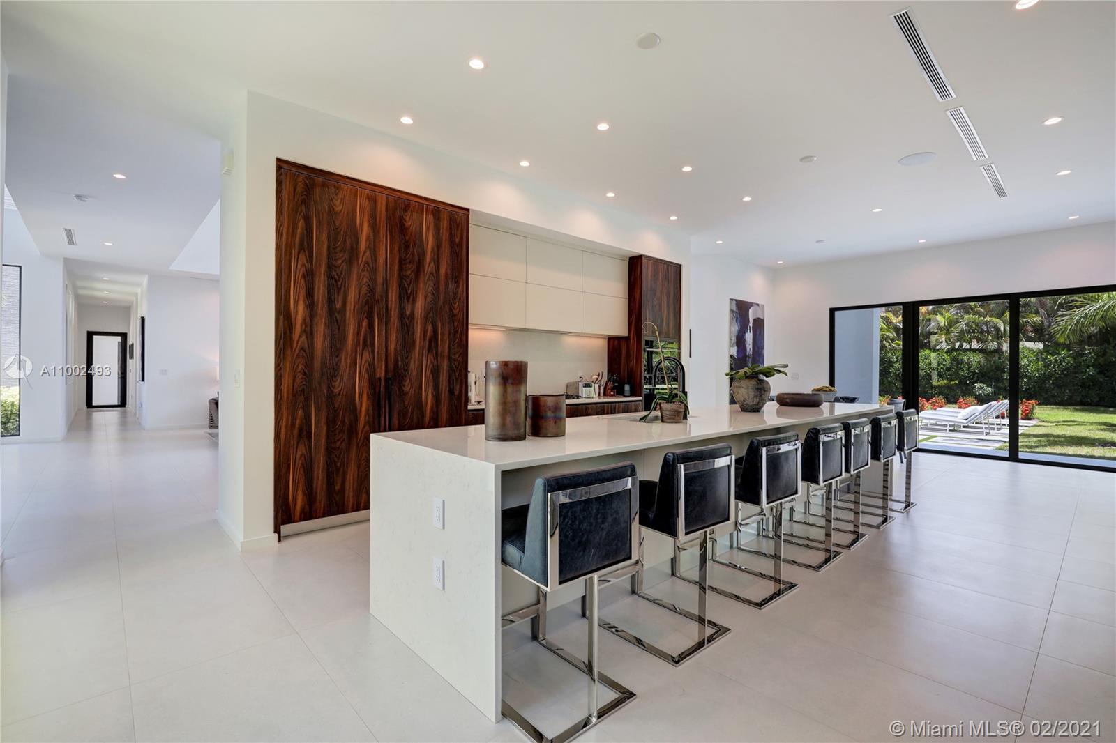 COLLINS HEIGHTS - Residential