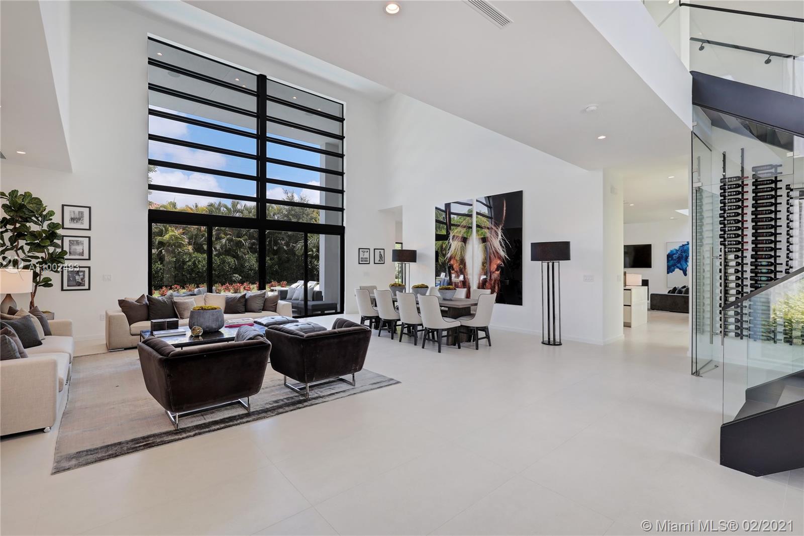 COLLINS HEIGHTS - Residential