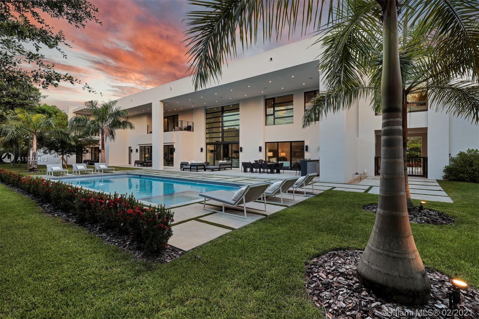 COLLINS HEIGHTS - Residential