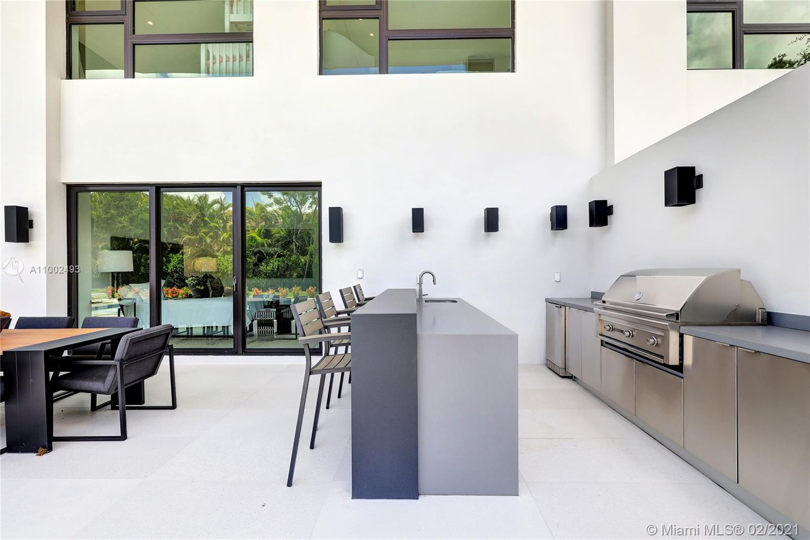 COLLINS HEIGHTS - Residential