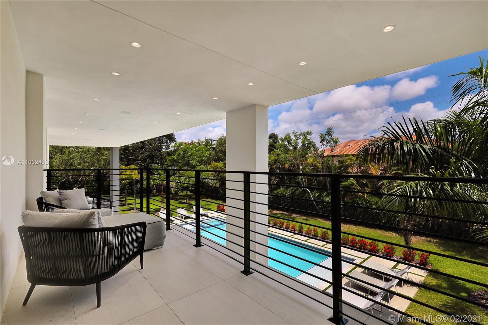 COLLINS HEIGHTS - Residential