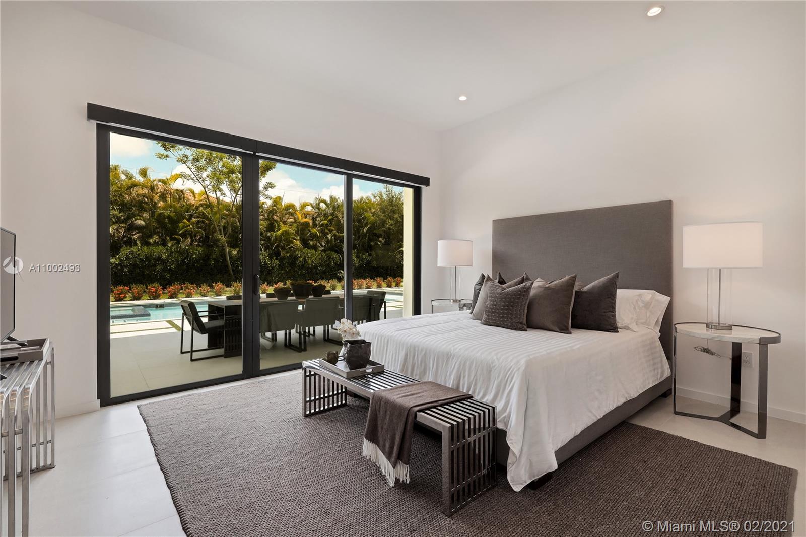 COLLINS HEIGHTS - Residential