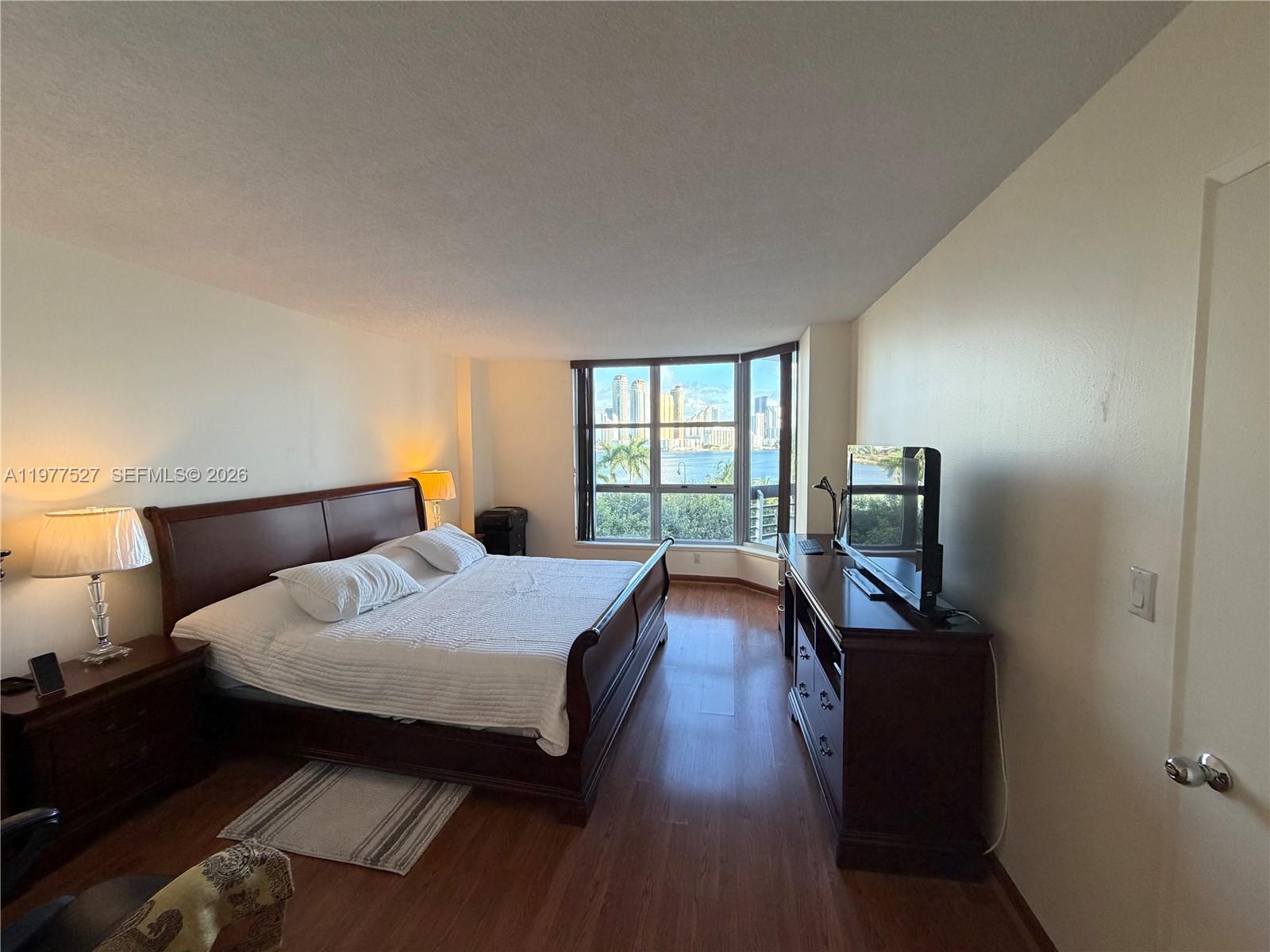 MYSTIC POINTE CONDO NO ON - Residential