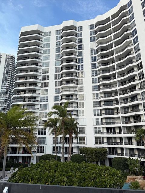 Tiny photo for 3600 Mystic Pointe Dr #615, Aventura, FL 33180 (MLS # A11977527)