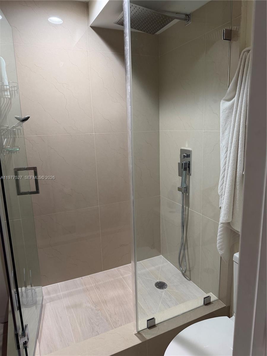 MYSTIC POINTE CONDO NO ON - Residential