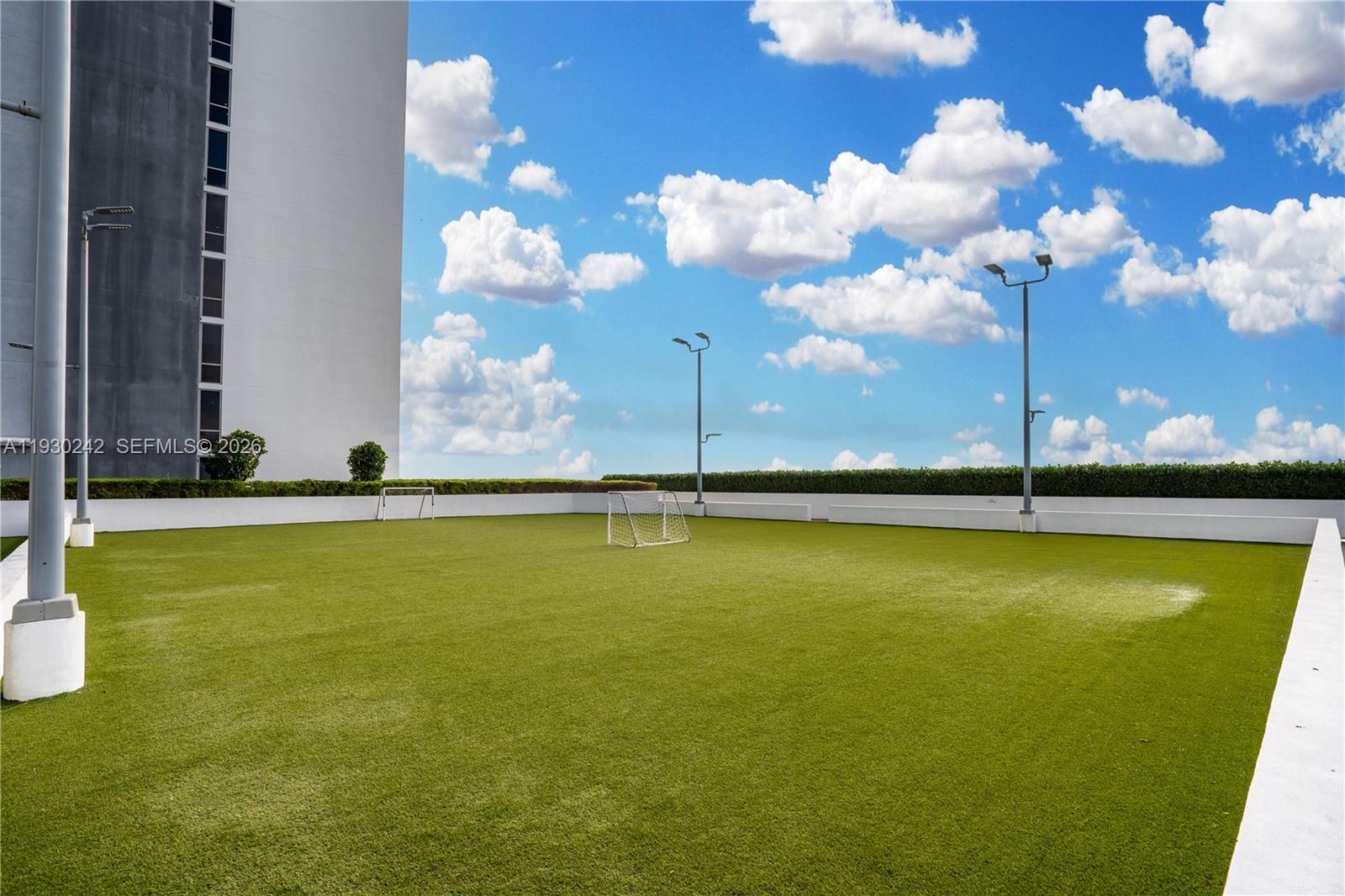 THE HARBOUR NORTH CONDO - Residential