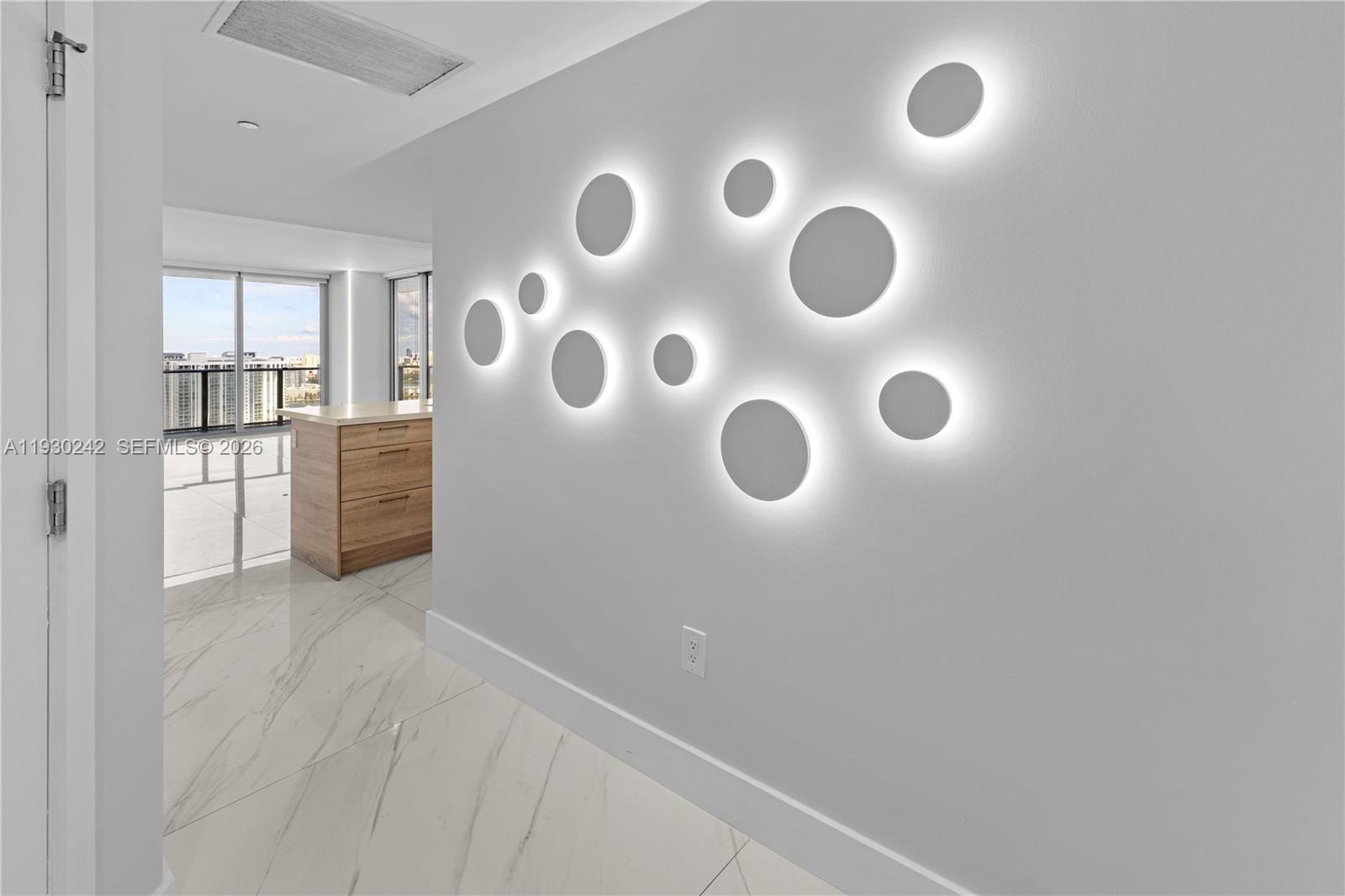 THE HARBOUR NORTH CONDO - Residential