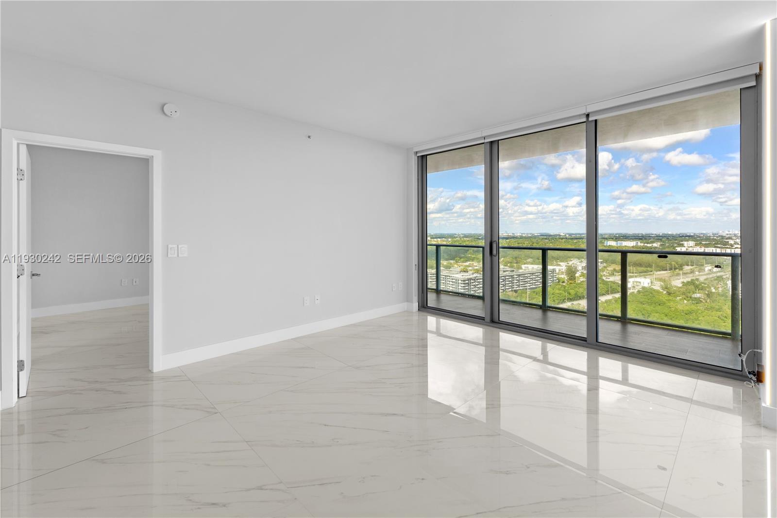 THE HARBOUR NORTH CONDO - Residential