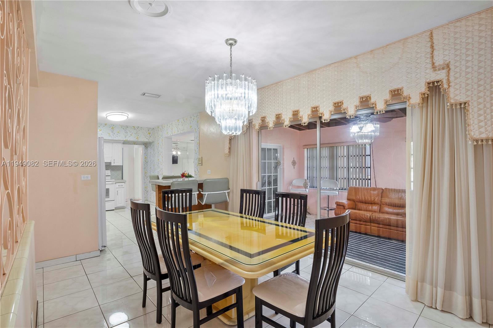 CRAVERO LAKE SHORE EST 2N - Residential