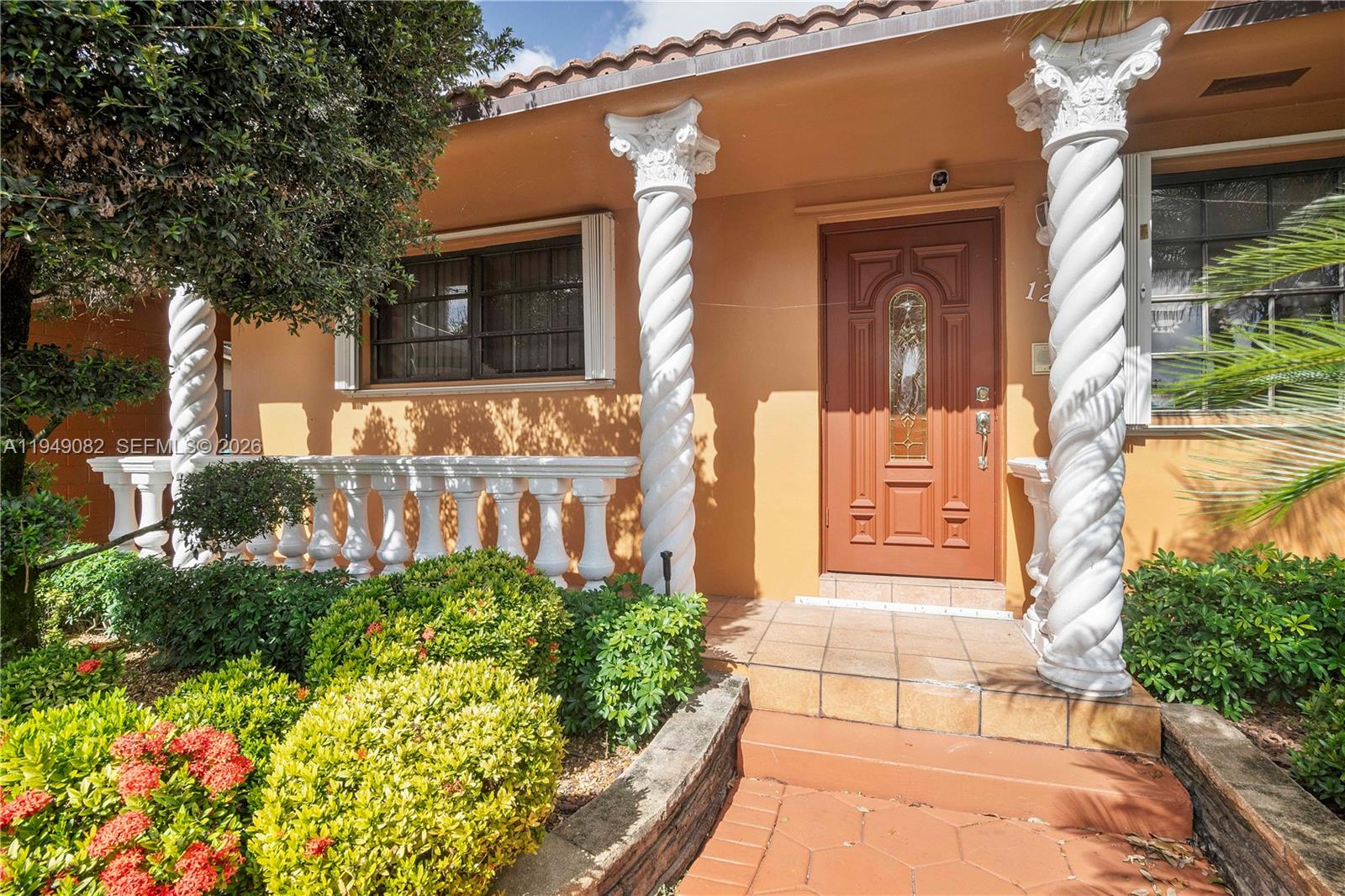 CRAVERO LAKE SHORE EST 2N - Residential