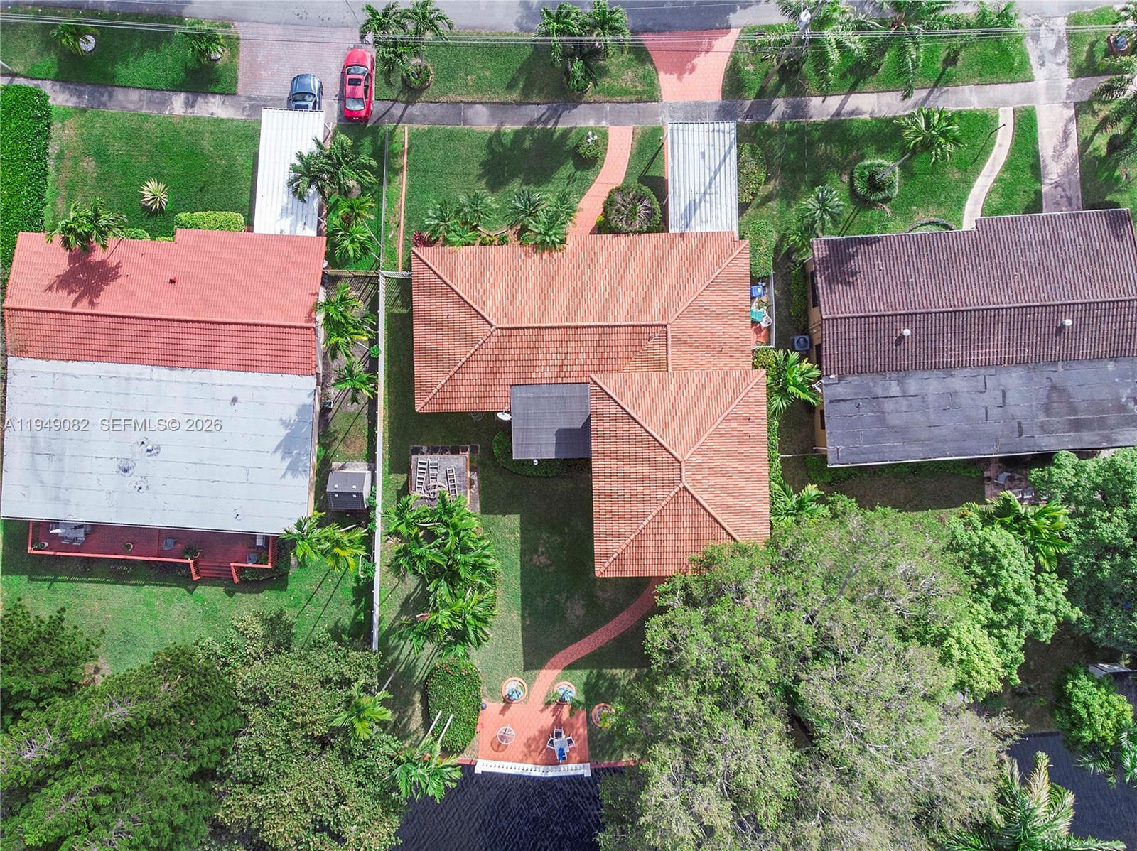 CRAVERO LAKE SHORE EST 2N - Residential