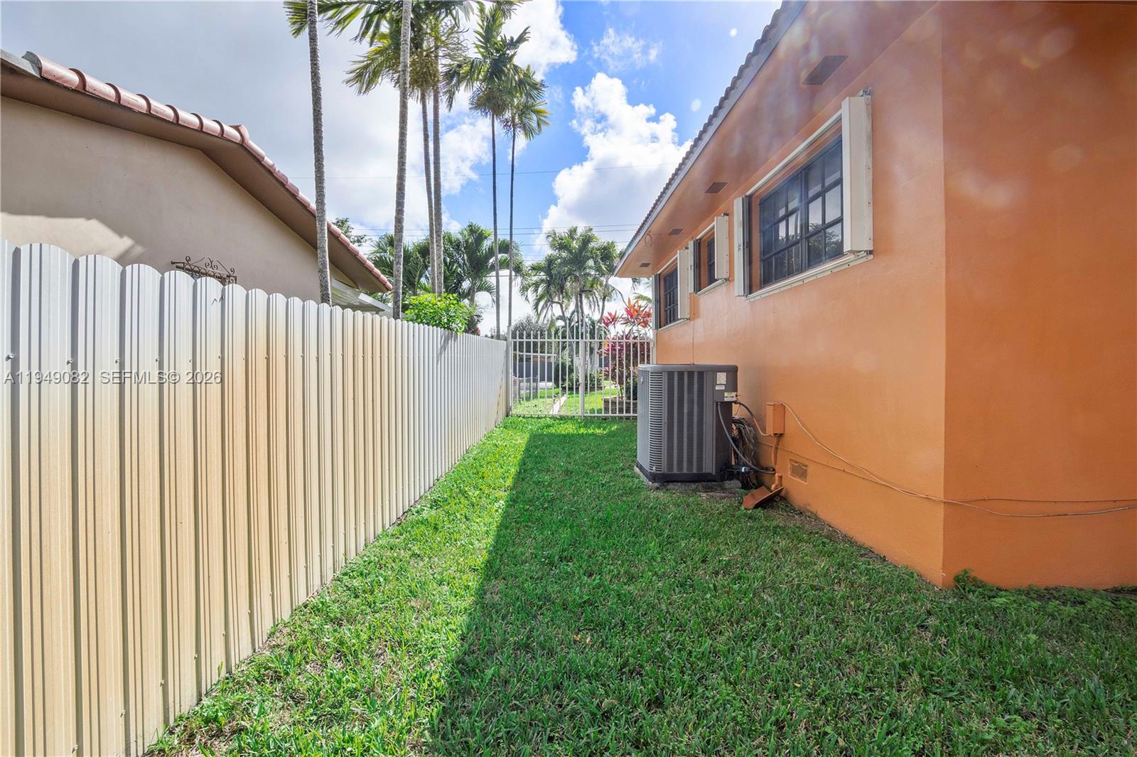 CRAVERO LAKE SHORE EST 2N - Residential