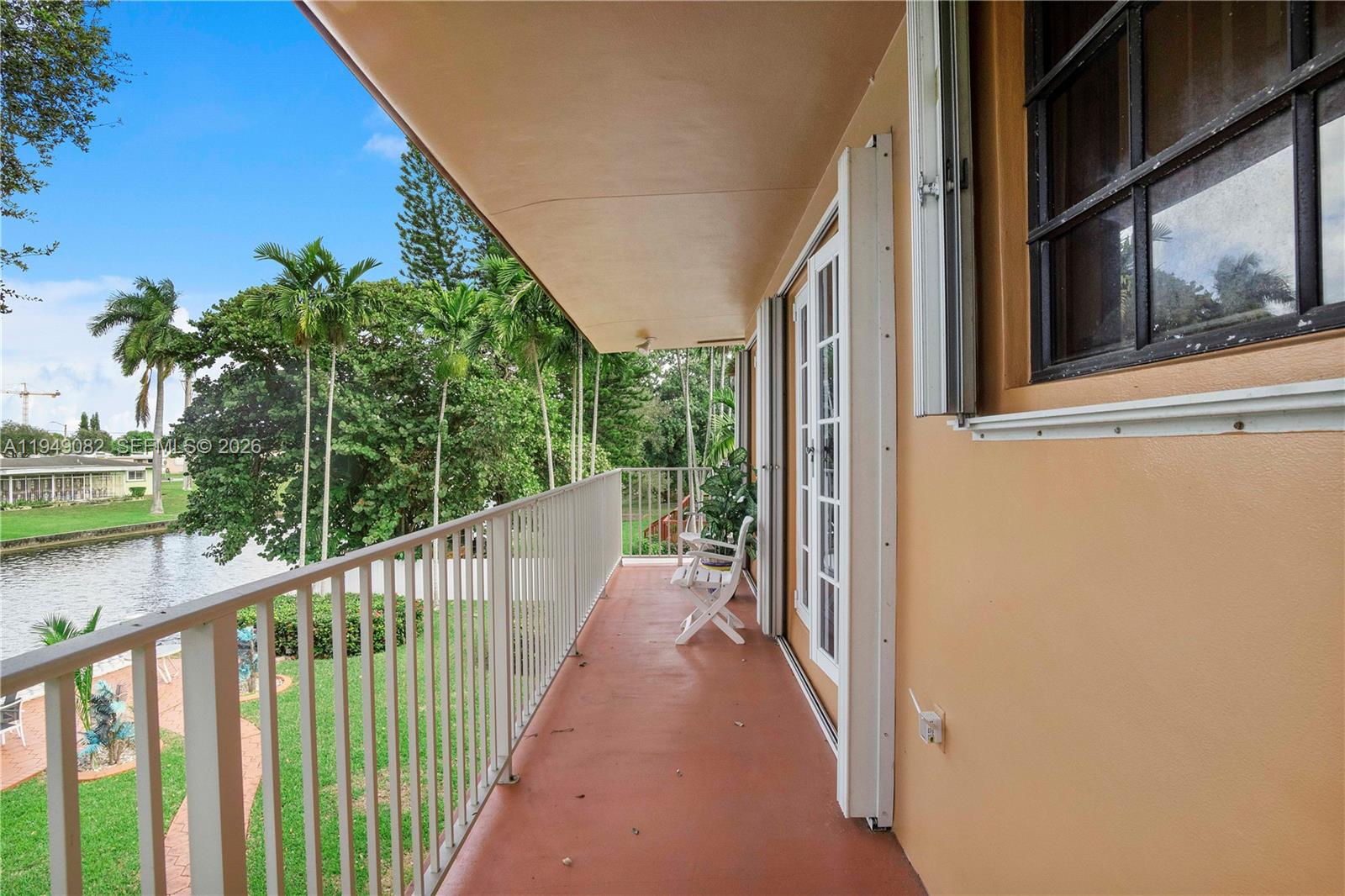 CRAVERO LAKE SHORE EST 2N - Residential