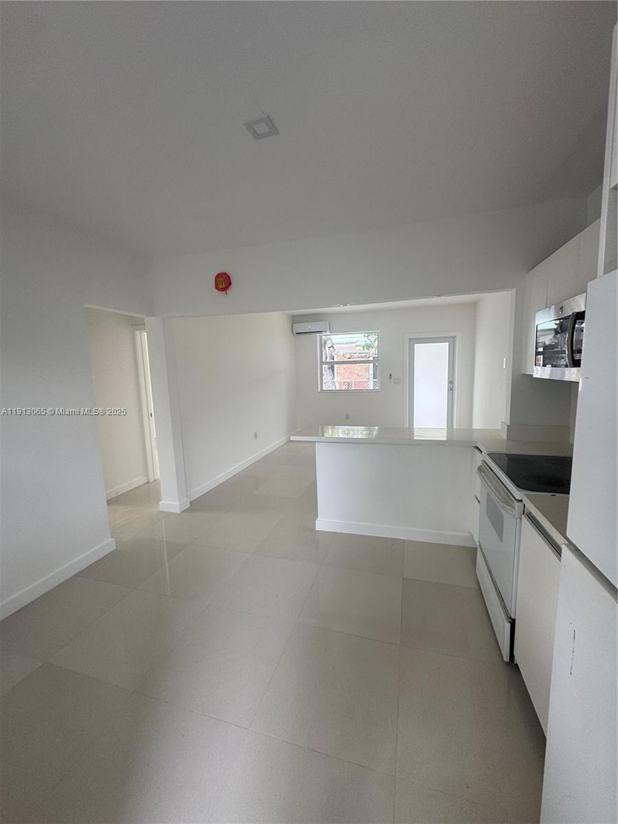 54 ST BUS CENTER SUB - Residential Lease