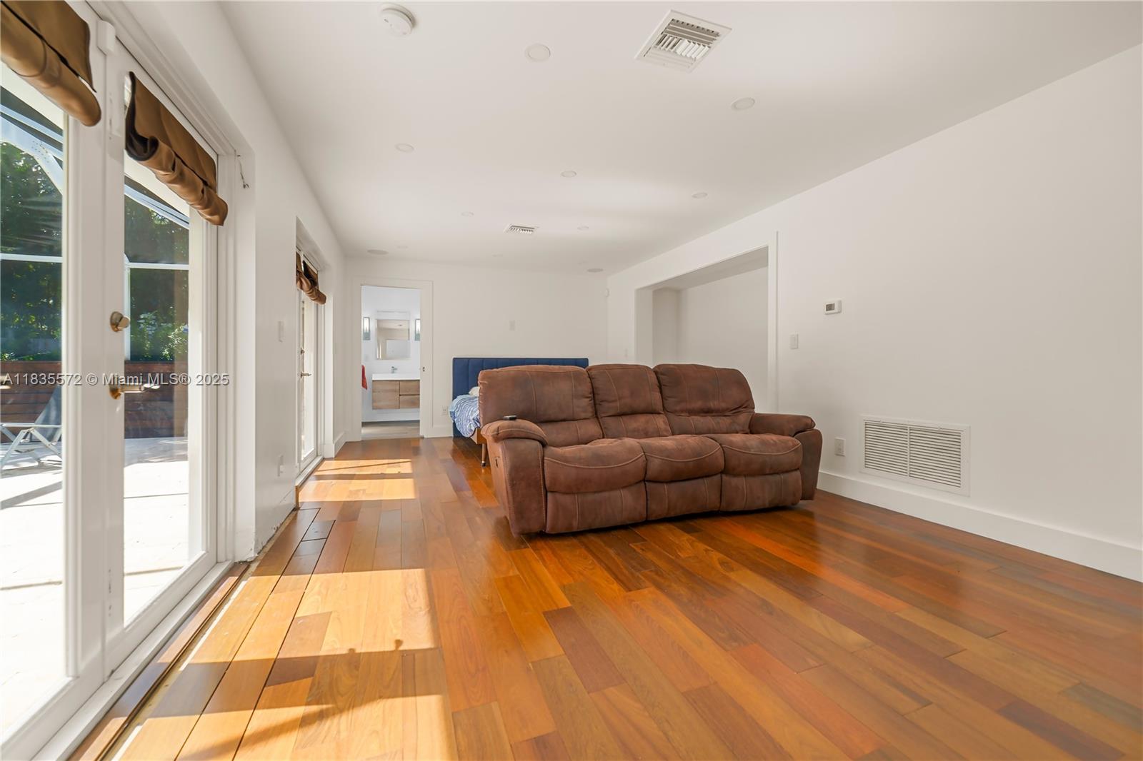 EASTGROVE ESTATES SEC TWO - Residential