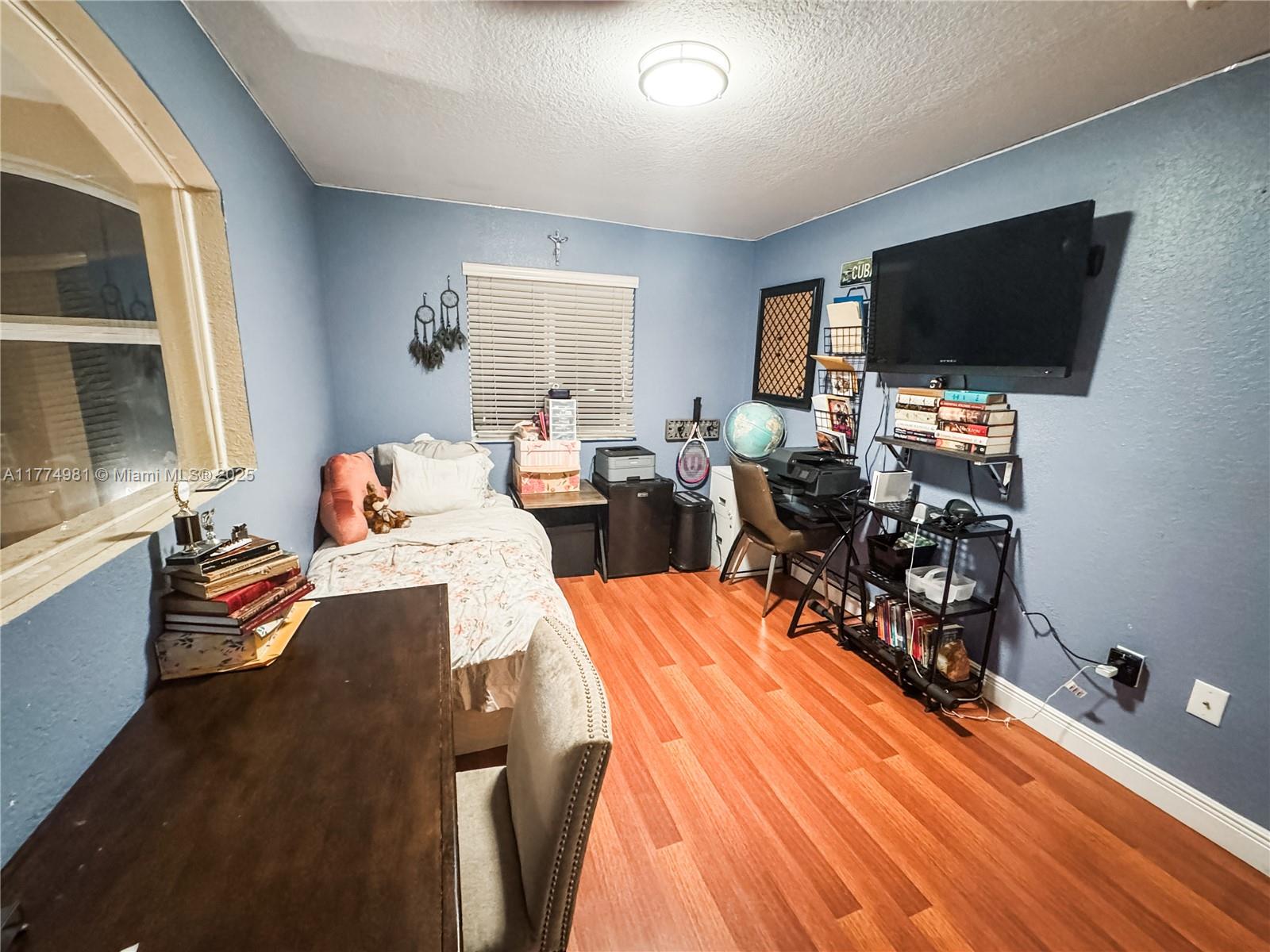 SUNSET LAKES ESTATES - Residential