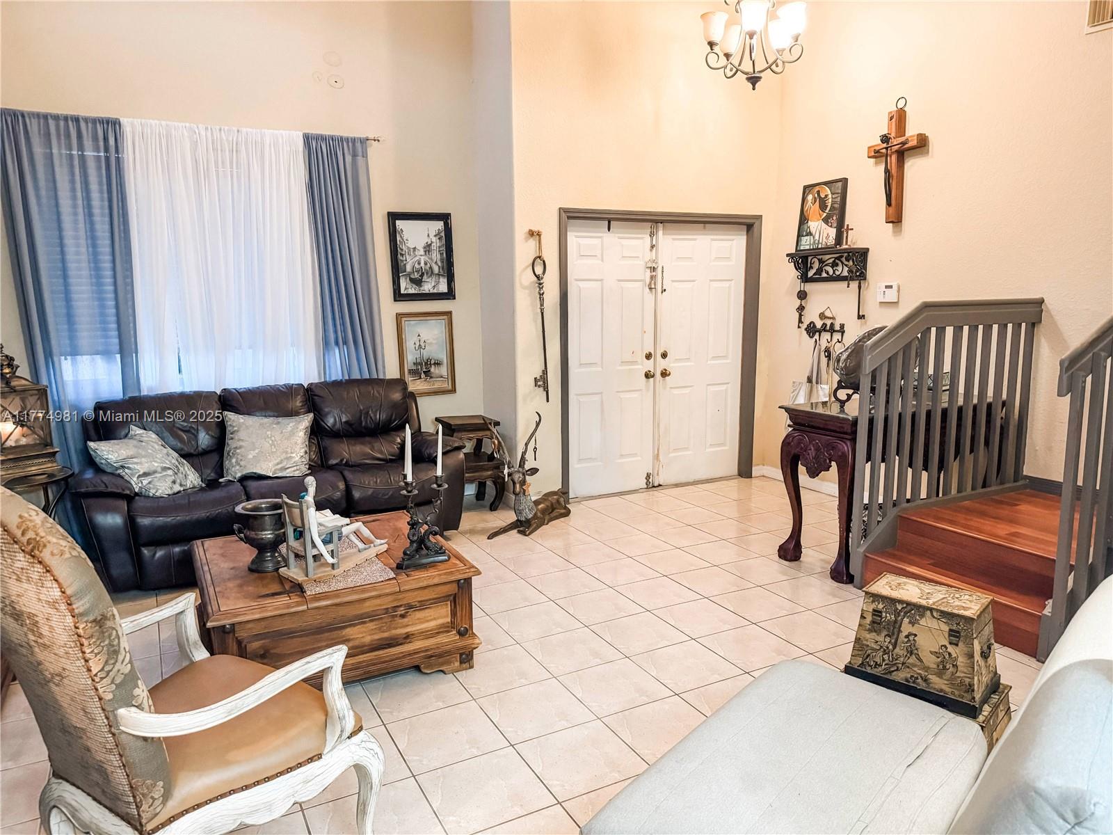 SUNSET LAKES ESTATES - Residential