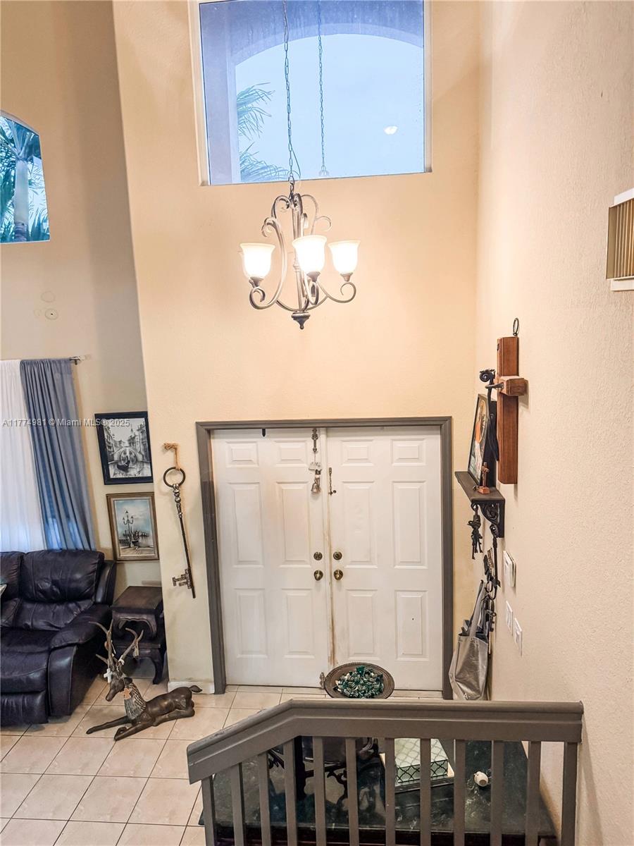 SUNSET LAKES ESTATES - Residential