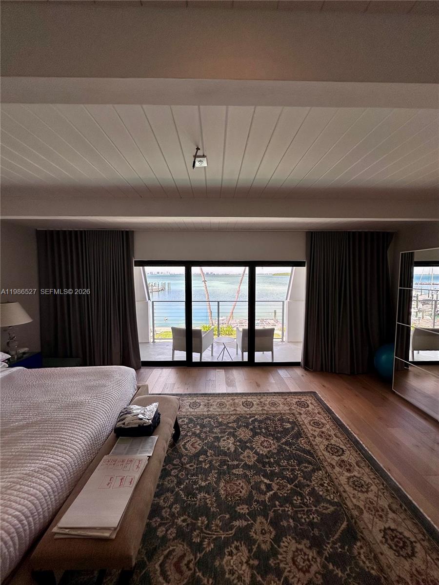 VILLAHARBOUR APTS CONDO - Residential Lease