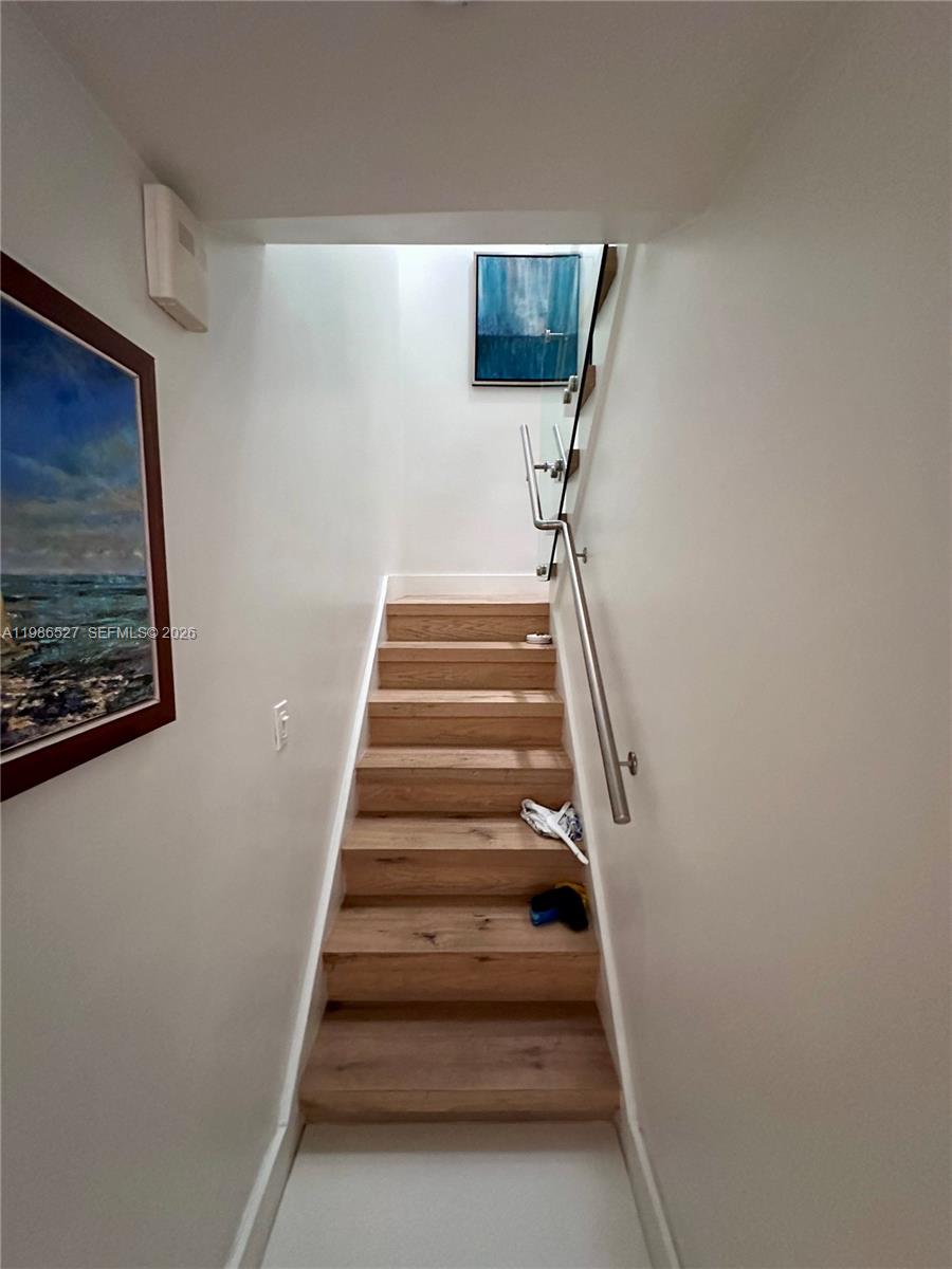 VILLAHARBOUR APTS CONDO - Residential Lease